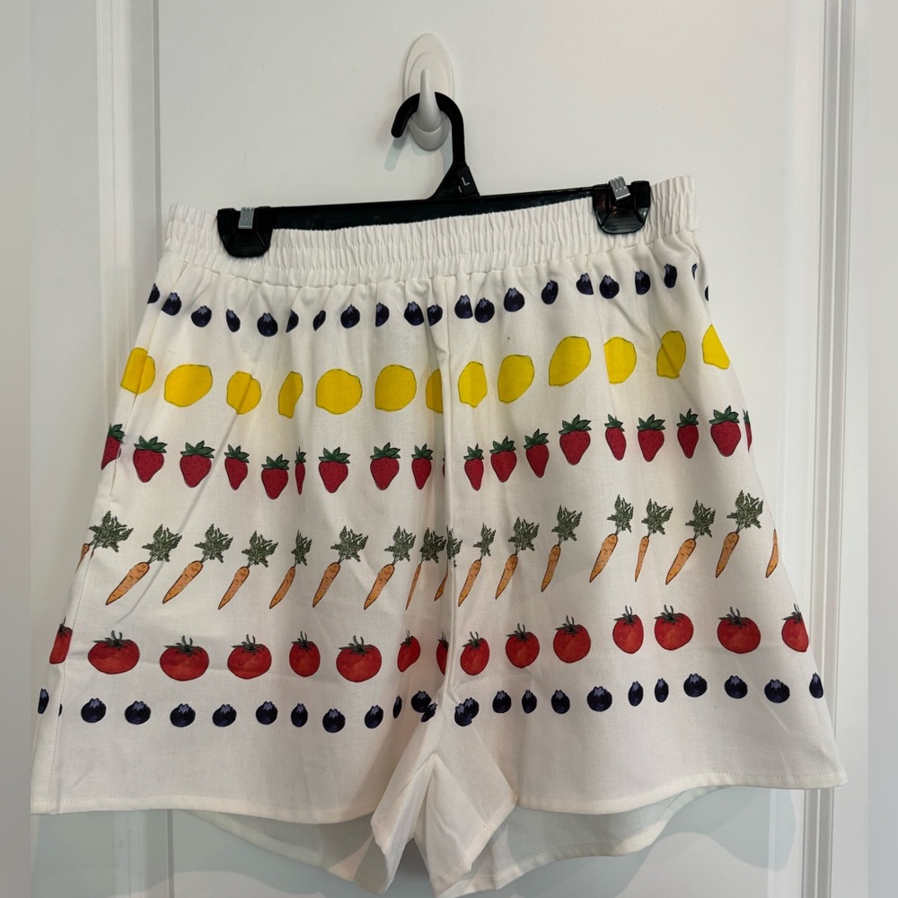 Vibrant Fruit Pattern High Waist Women's Shorts